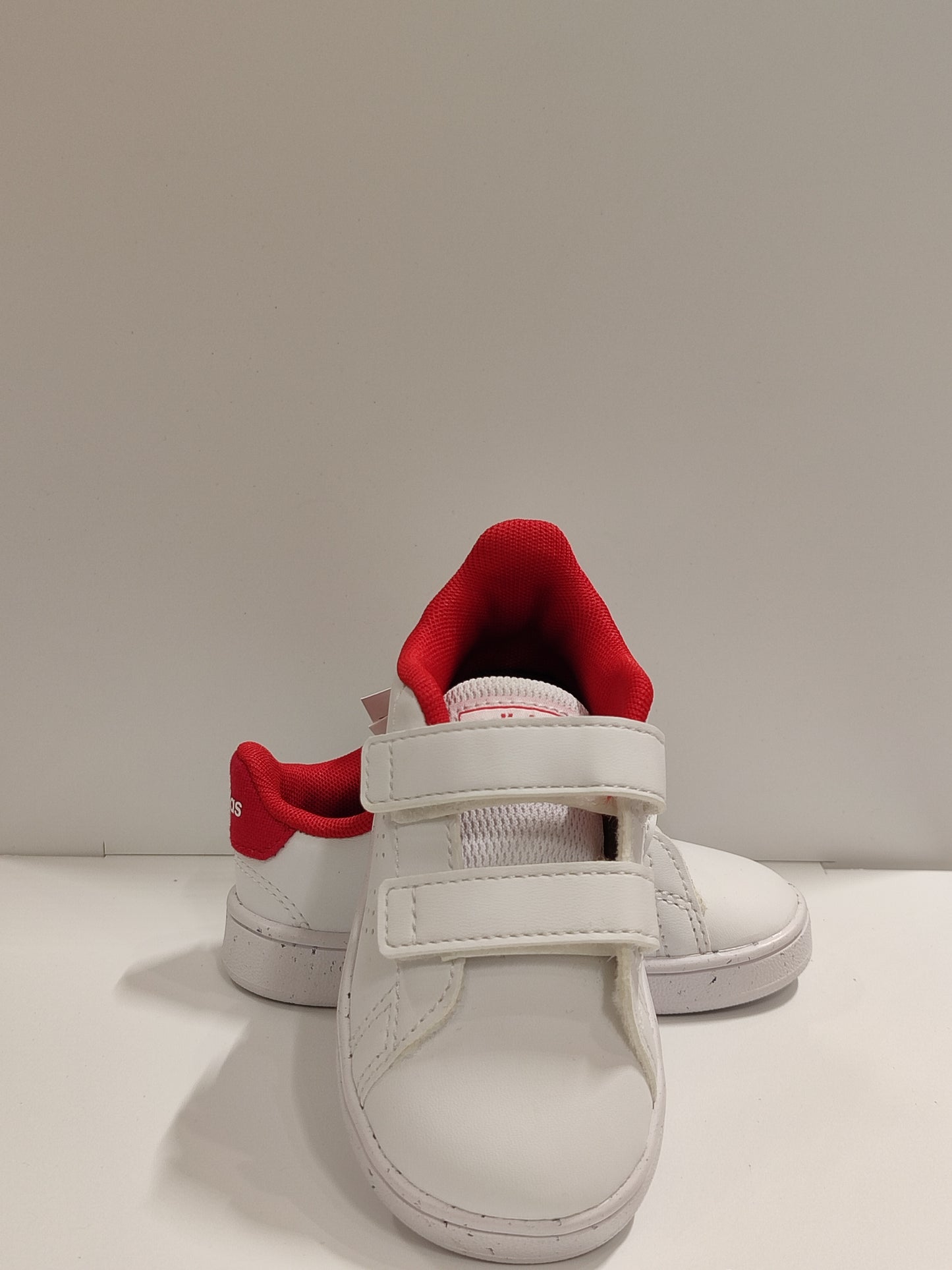 ADIDAS - ADVANTAGE CF I